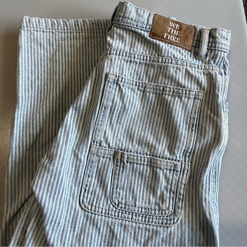 We The Free Cargo pants 25